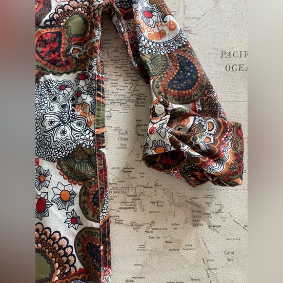 LUCKY BRAND Mod Paisley ButtonDown Shirt Roll-tab Sleeve Size Small - Picture 5 of 12